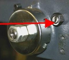 Photo 3: Quill adjusting screw
