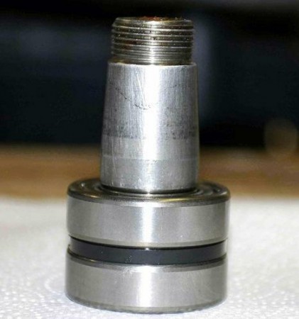 Photo 8: The drive sleeve and its two bearings
