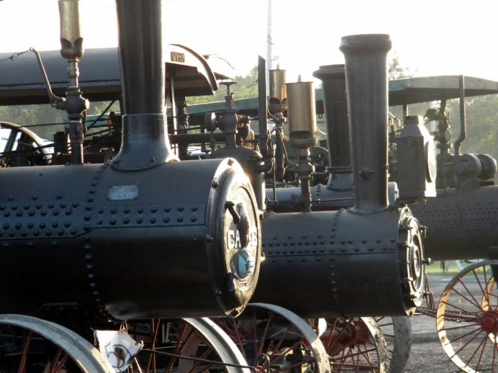 Steam traction engines